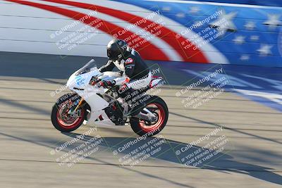 media/Jan-21-2022-Fastrack Riders (Fri) [[90b5309cc6]]/Level 2/Session 1 Front Straight/